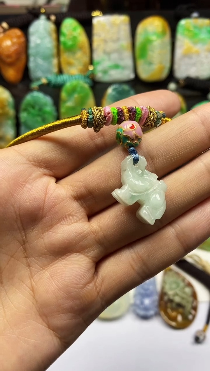 翡翠未镶嵌颈饰翡翠A货