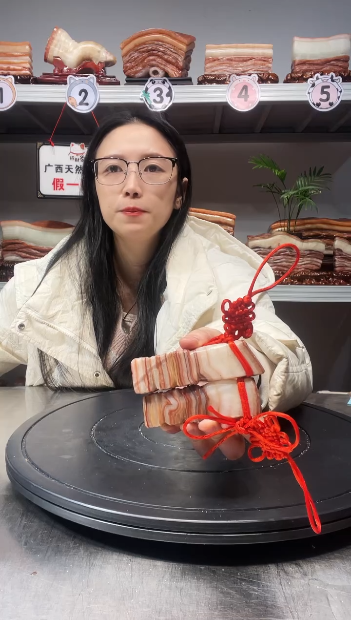 【闪购商品】天然石材柳州猪肉石