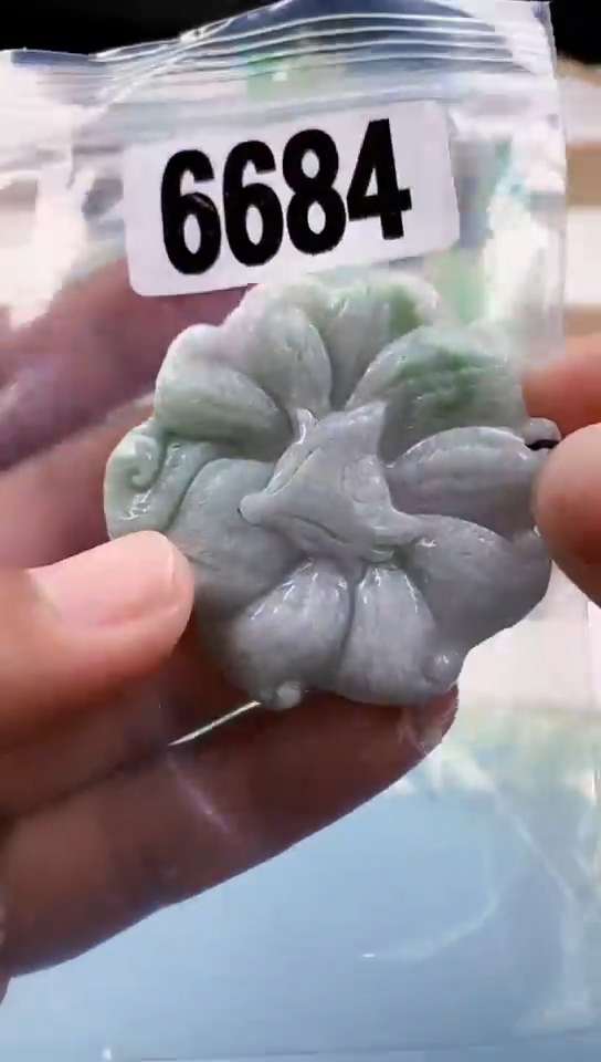 【闪购商品】翡翠挂件未镶嵌天然翡翠吊坠挂件