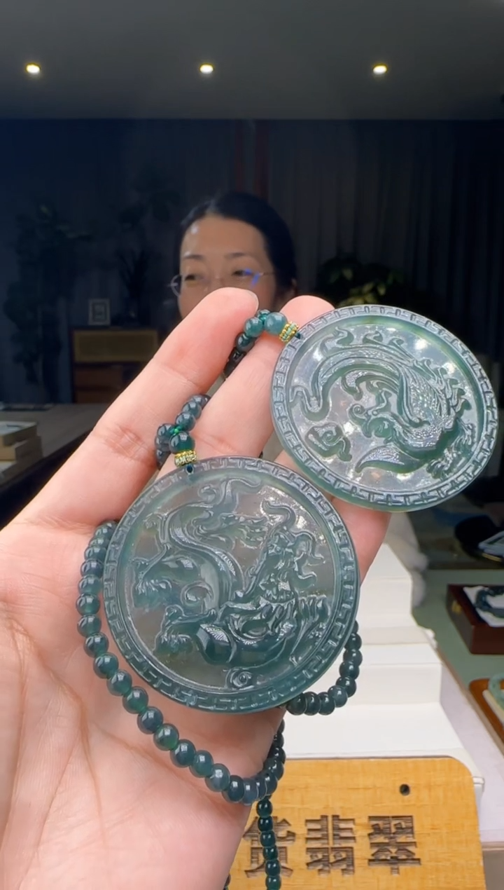 【闪购商品】翡翠吊坠(赠链)未镶嵌多样性发一对XM@@WS1WX26599