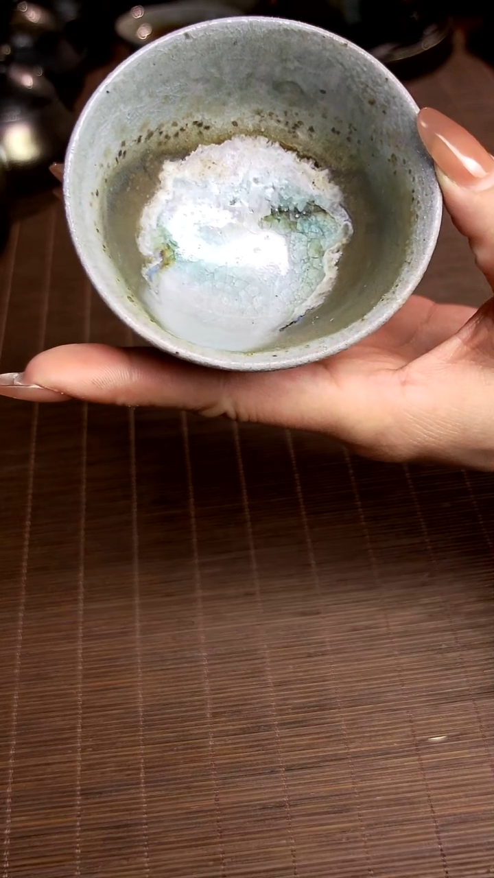 【微瑕(修底)介意勿拍】号3茶杯