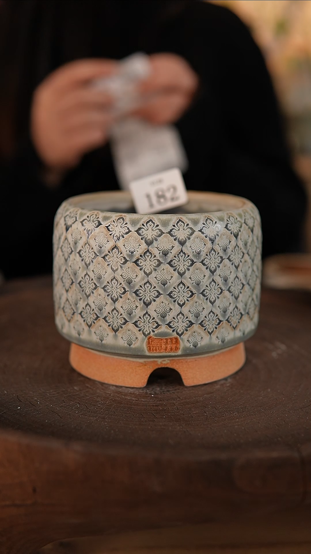 【闪购商品】红陶1-29-182默认有瑕口8.5