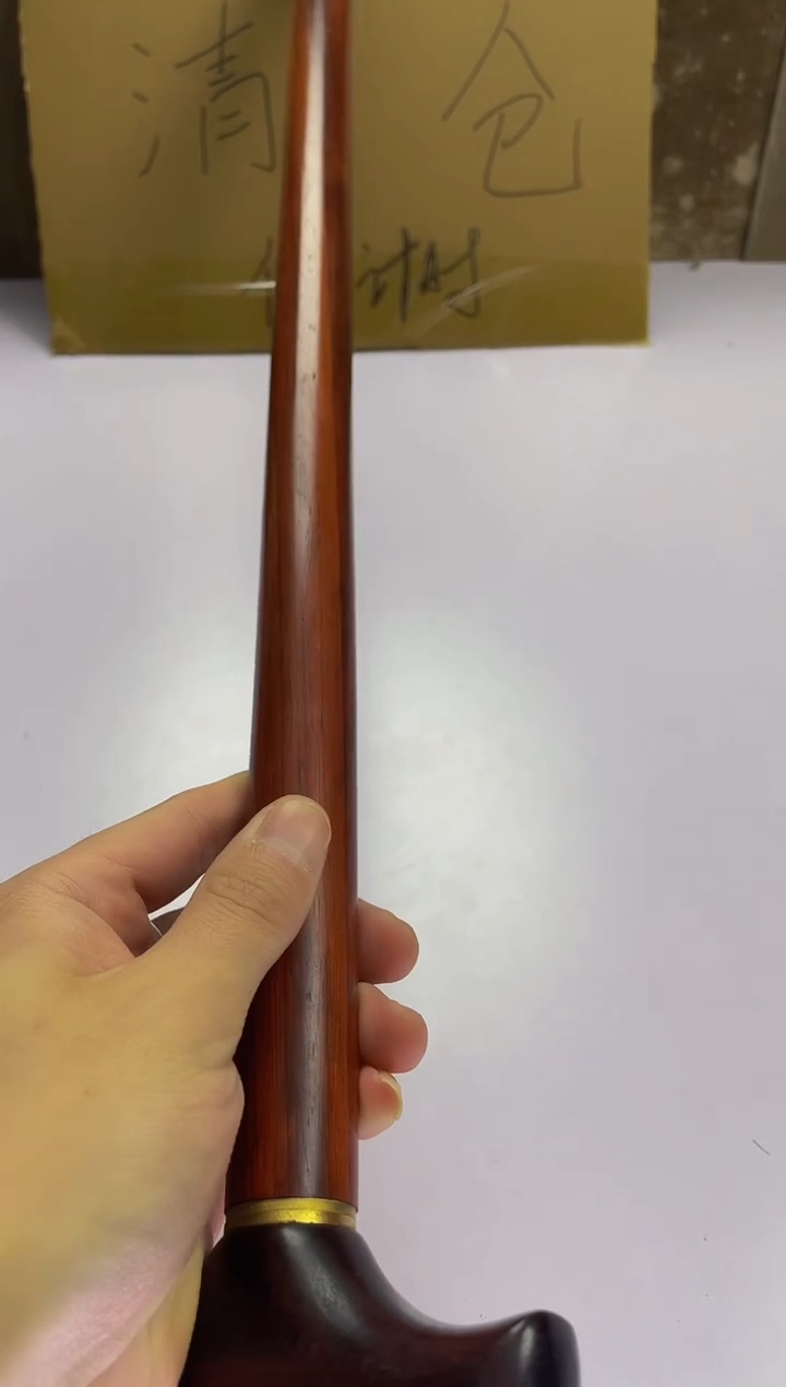 木---------------拐杖