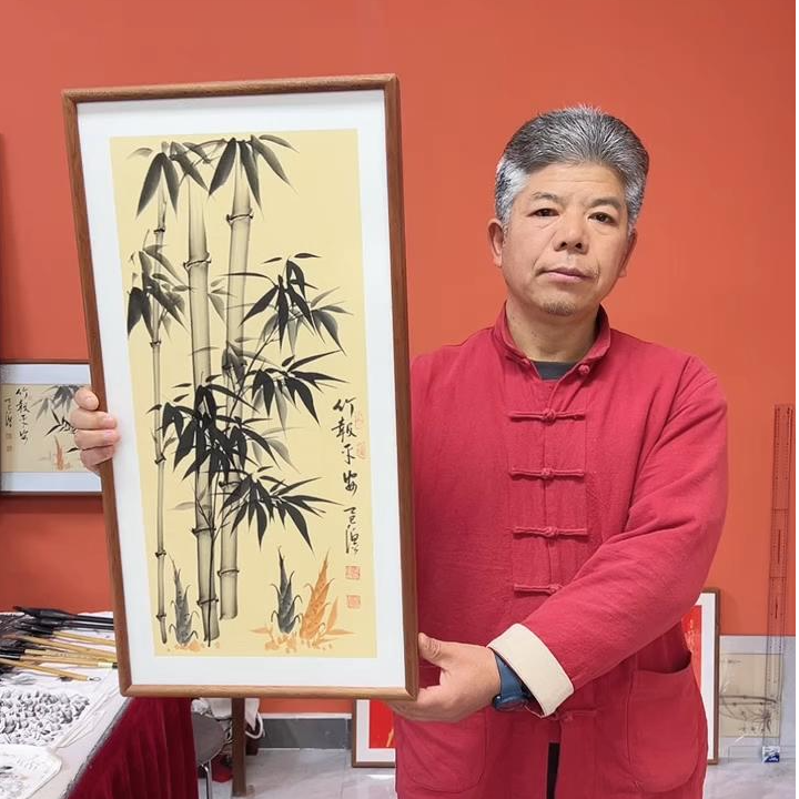 张富民手绘作品/竹报平安（乌檀木实木框）（竖版）/36*69厘米左右