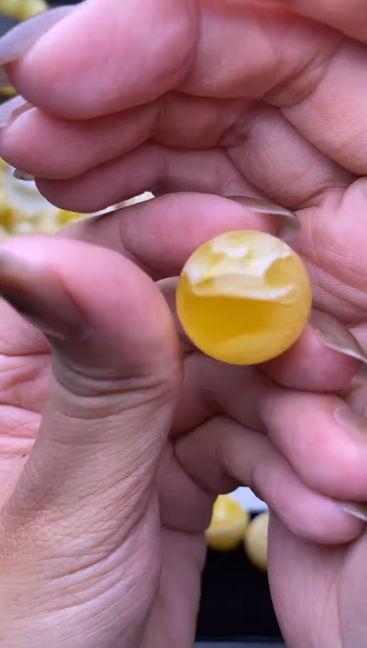 裸石琥珀未镶嵌大小姐珠宝59