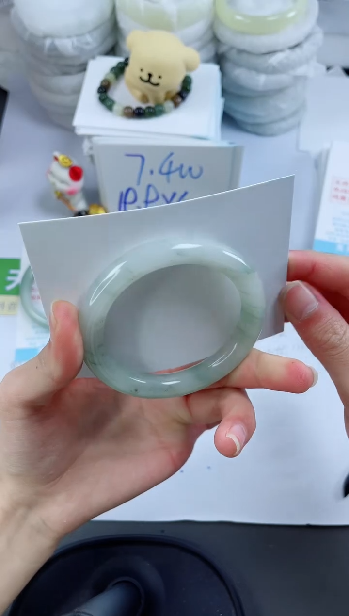 【闪购商品】石英质玉手镯未镶嵌202-53