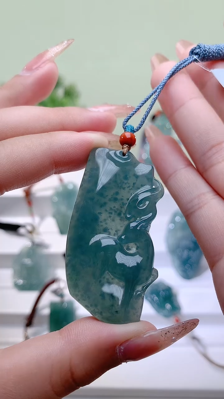 翡翠未镶嵌吊坠(不含链)天然A货翡翠-小鹿牌