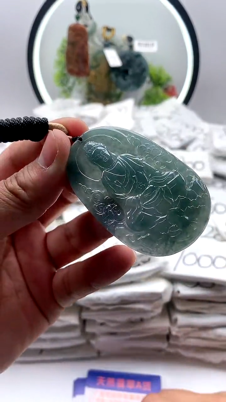 【闪购商品】翡翠颈饰未镶嵌大日如来
