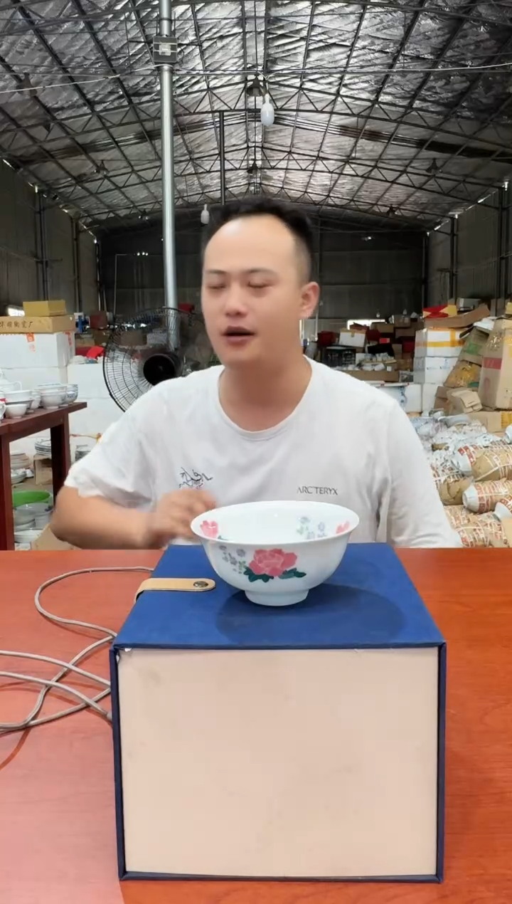 959函夏非遗釉下五彩芙蓉花小碗