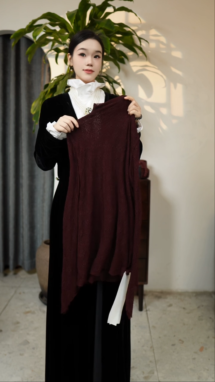 安哥拉红双层透纱打底衫 M码