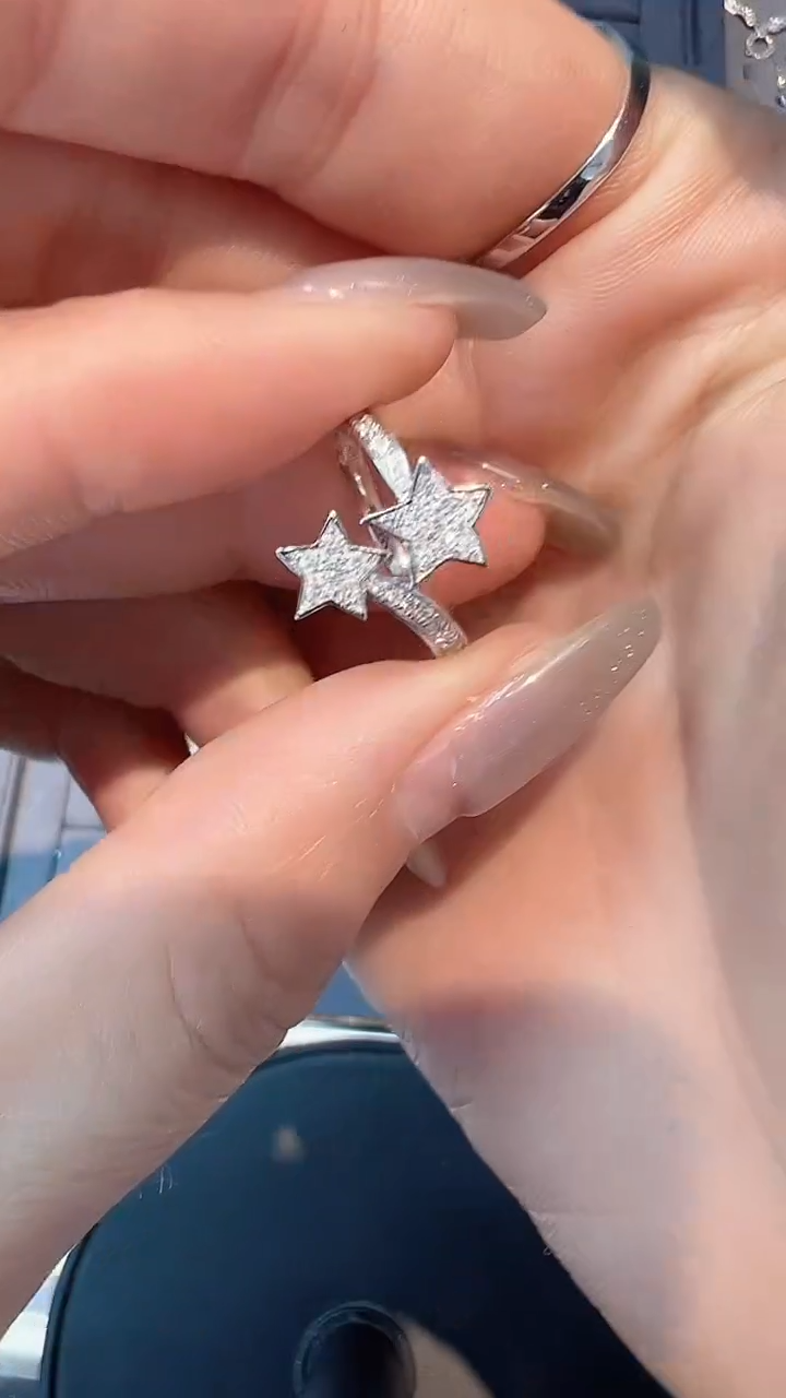 【闪购商品】钻石戒指/指环18K金镶嵌戒指