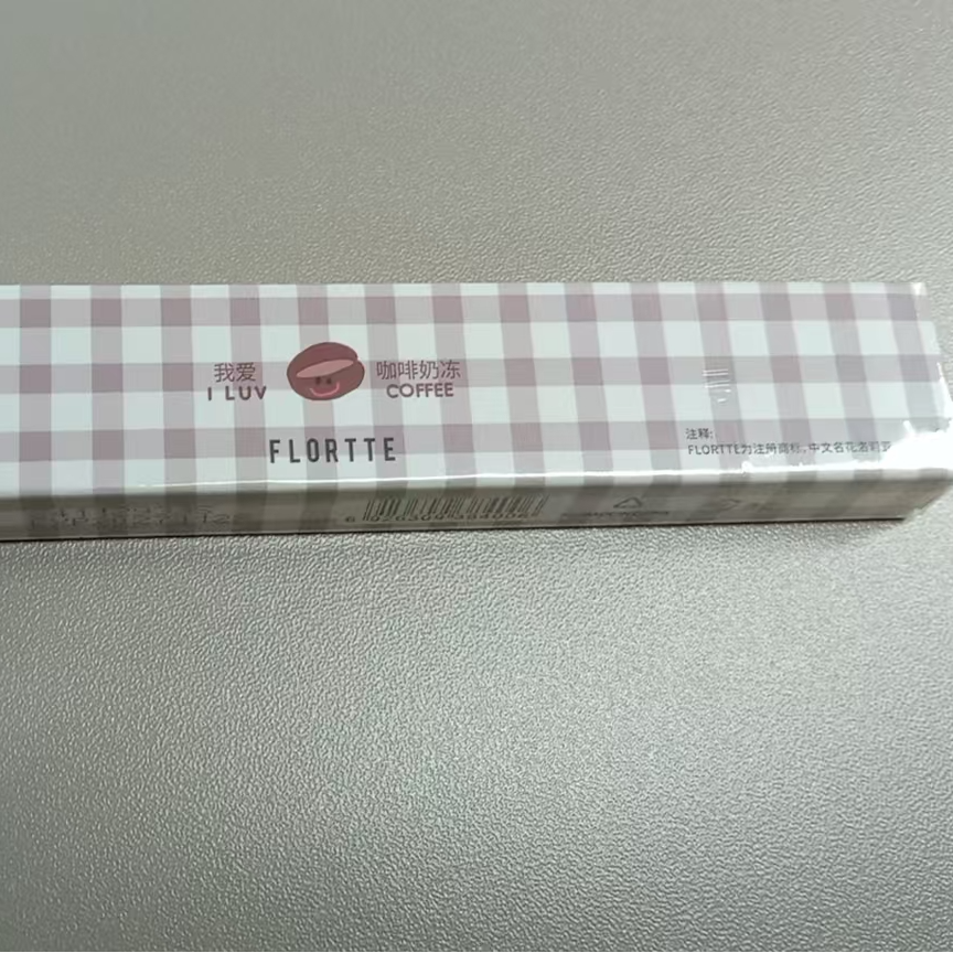 王芳自用眼线笔推荐