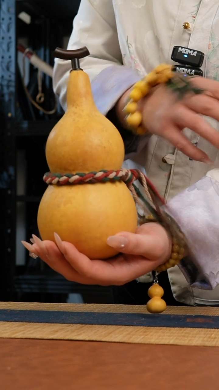 133号 天然热水酒葫芦 一物一拍（有瑕介意勿拍）