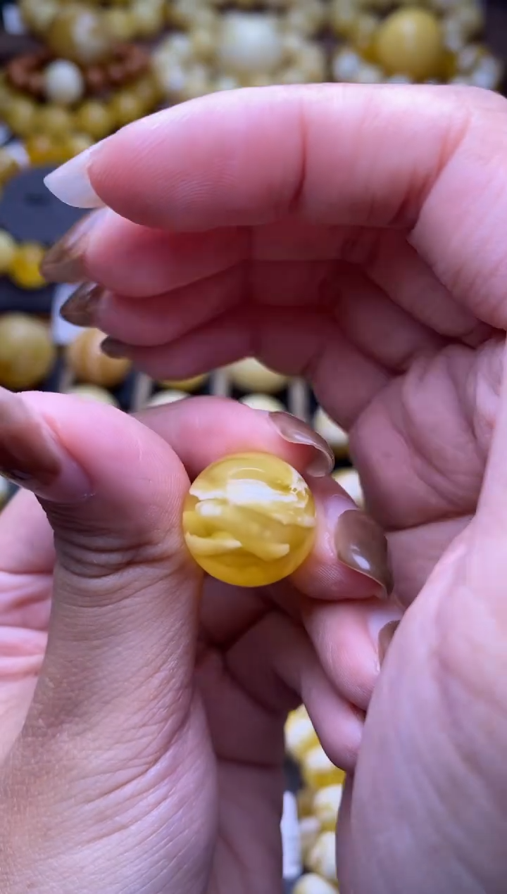 【闪购商品】琥珀裸石未镶嵌 大小姐珠宝严选68