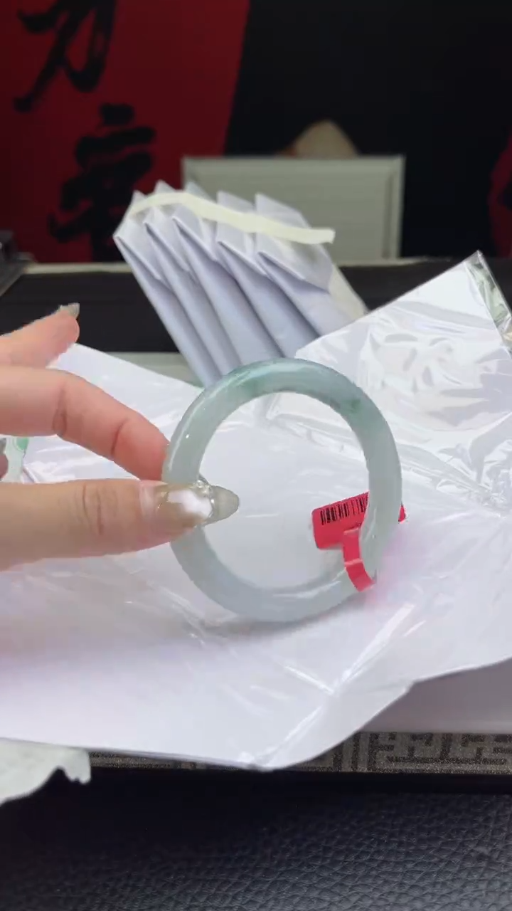 【闪购商品】翡翠手镯未镶嵌翡翠手镯