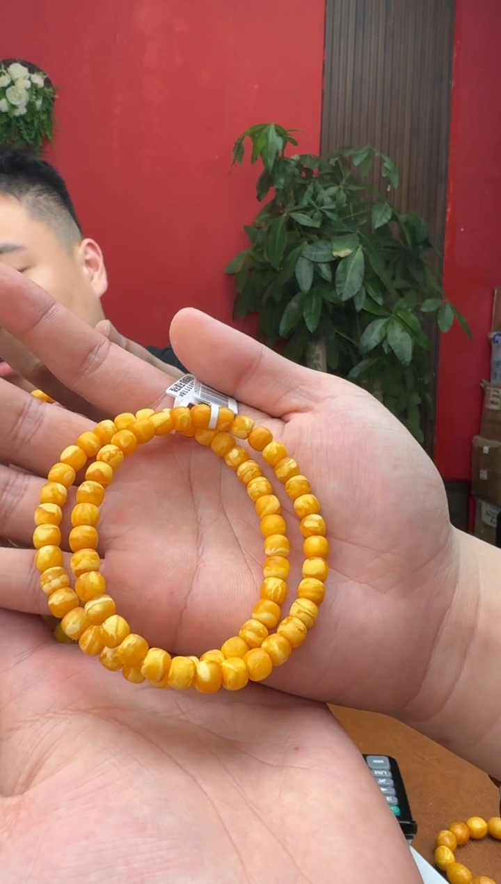 未镶嵌琥珀珠宝奇石18多样性发货发其一