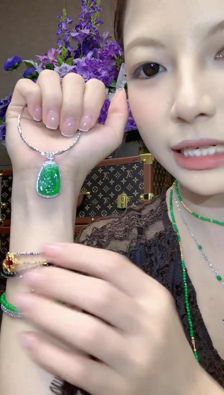 吊坠(不含链)18K金镶嵌翡翠a89