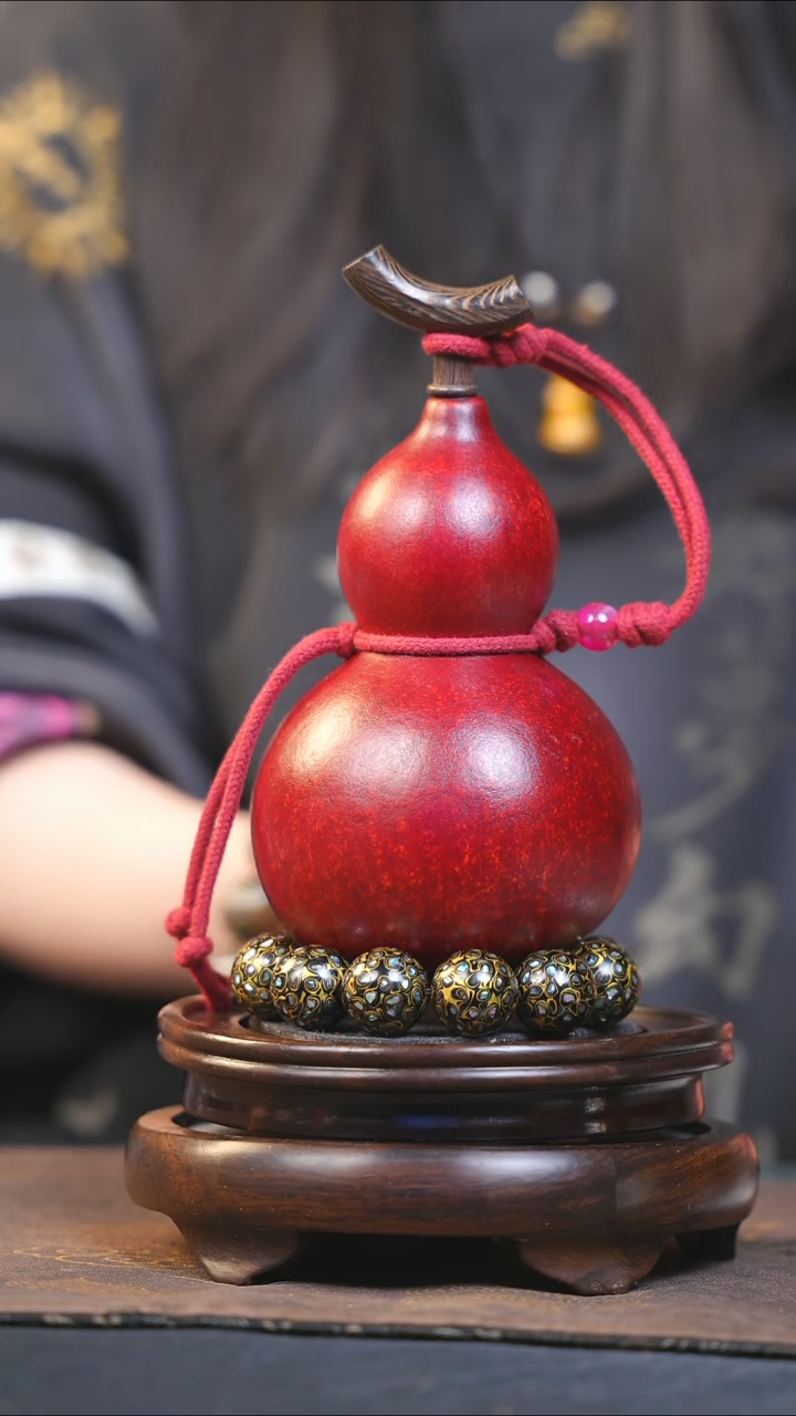 【闪购商品】YK147大漆酒葫芦不包手串及旋转底座