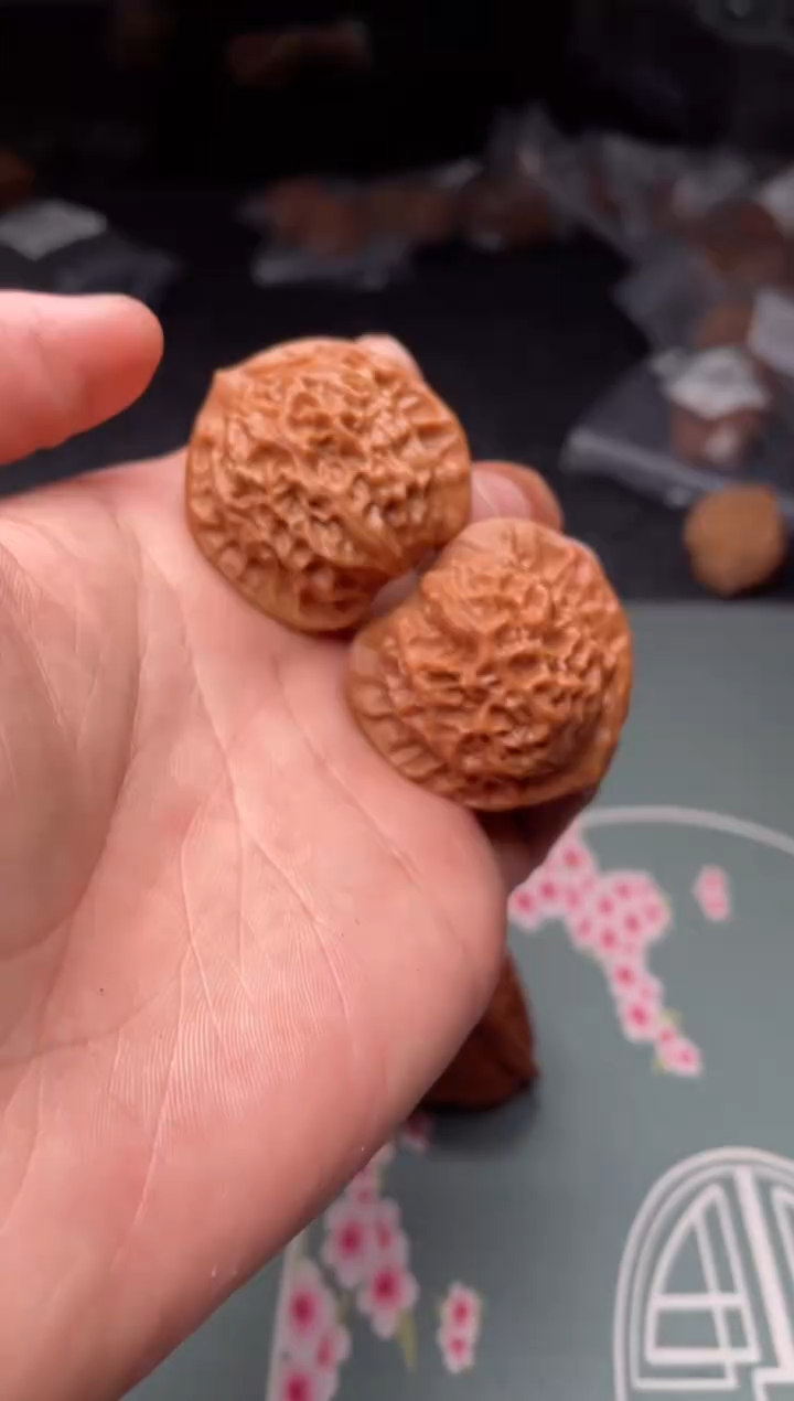 把件文玩核桃a195  瓷娃娃  35尺