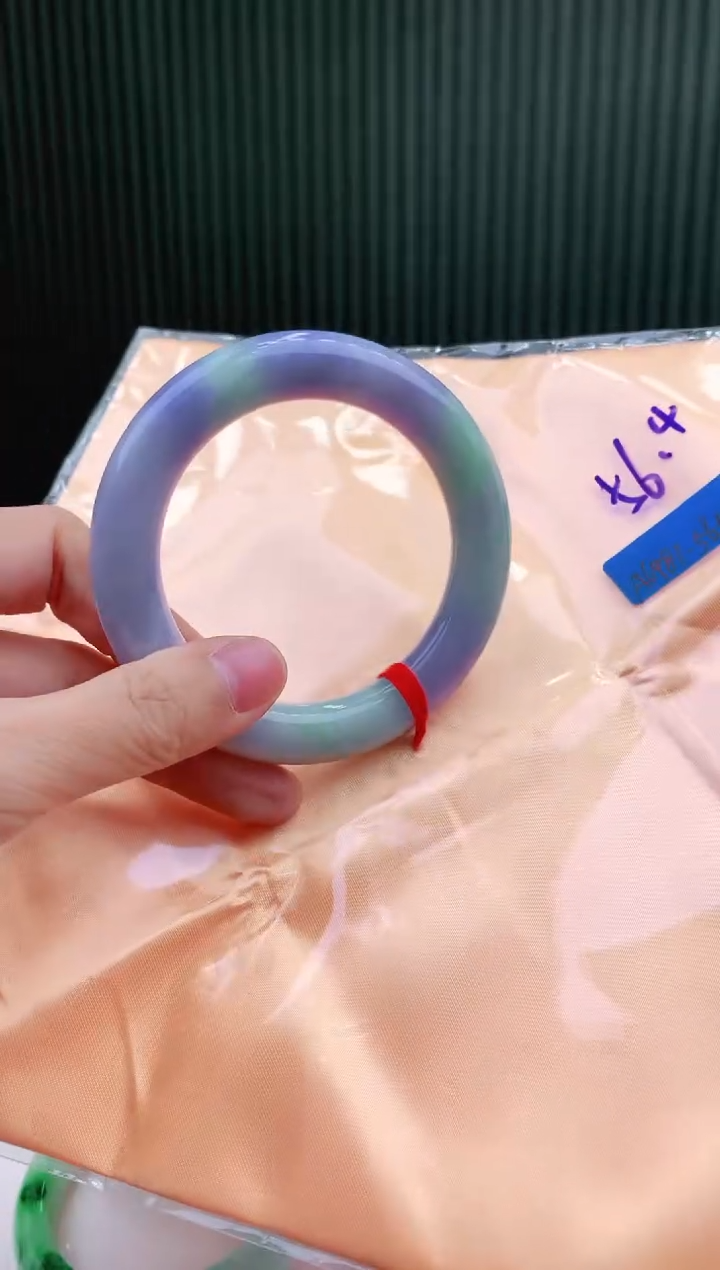 未镶嵌手镯翡翠56+