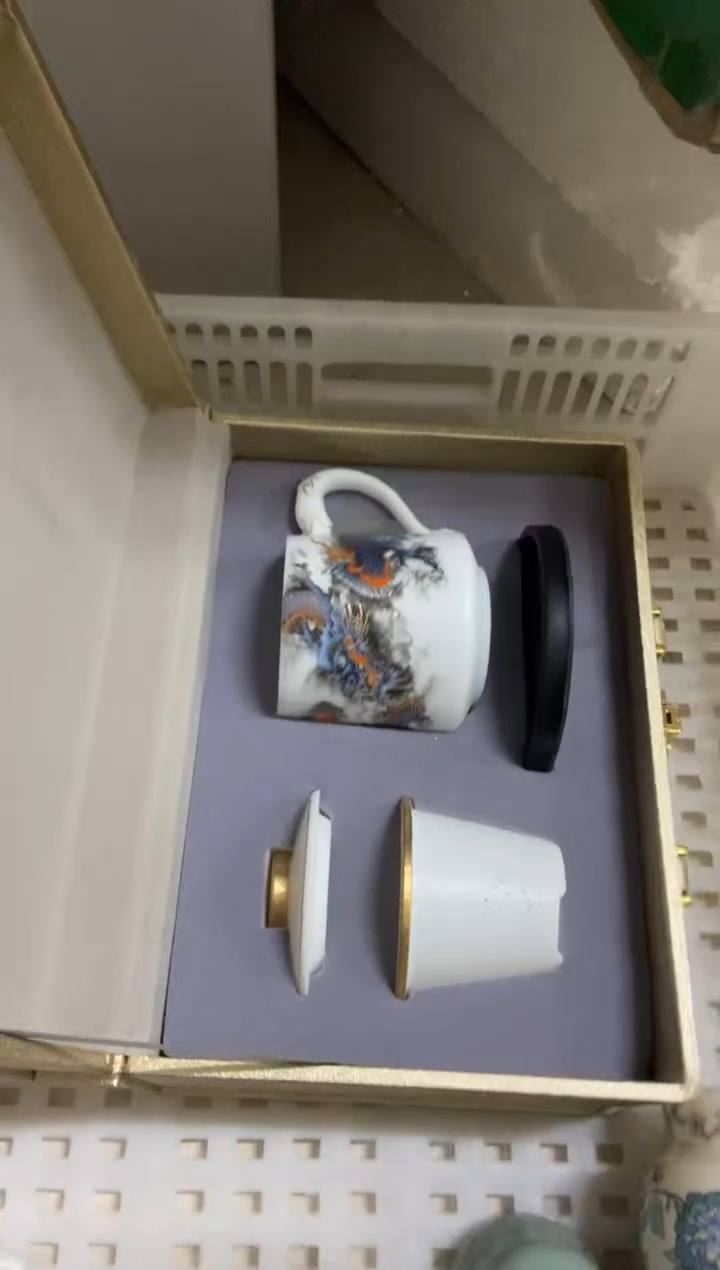 杯无运费险有瑕疵的摄影的产品有使用过的痕迹有点脏介意勿拍