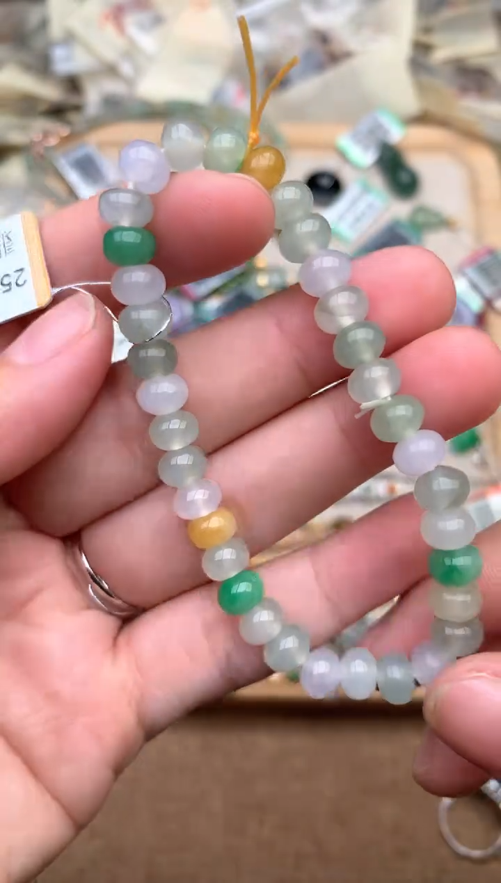 未镶嵌挂件翡翠1