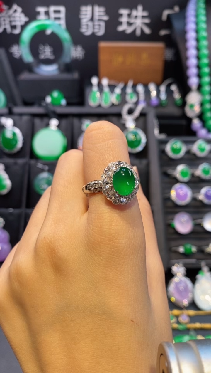 【闪购商品】翡翠戒指18K金镶嵌蛋面戒指5181701