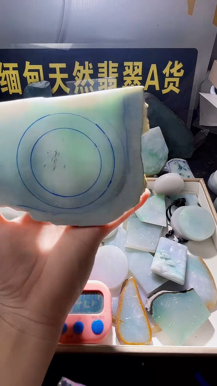 未镶嵌定制翡翠迎*翡翠