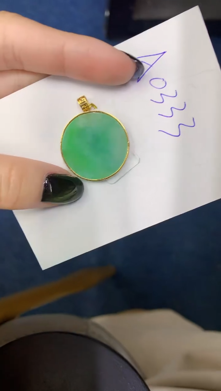 【闪购商品】翡翠颈饰18K金镶嵌00000000000