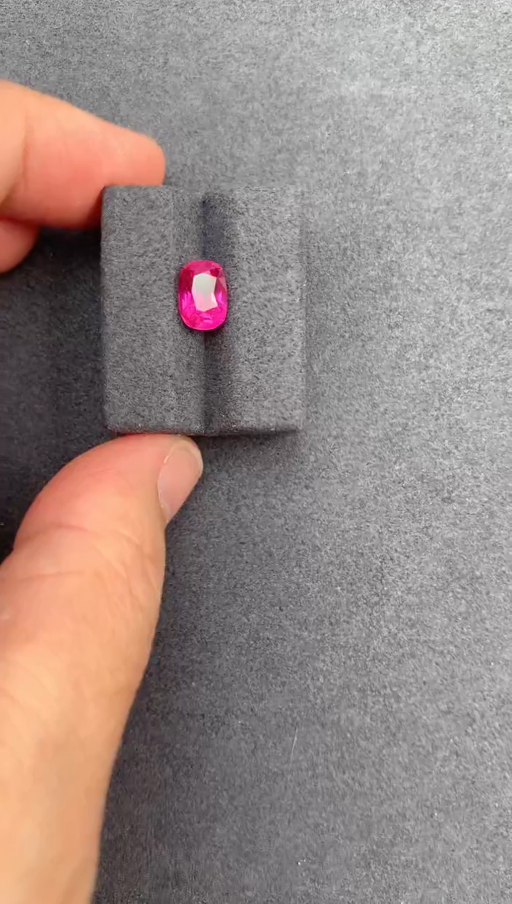 【闪购商品】红宝石裸石未镶嵌2ct粉红宝