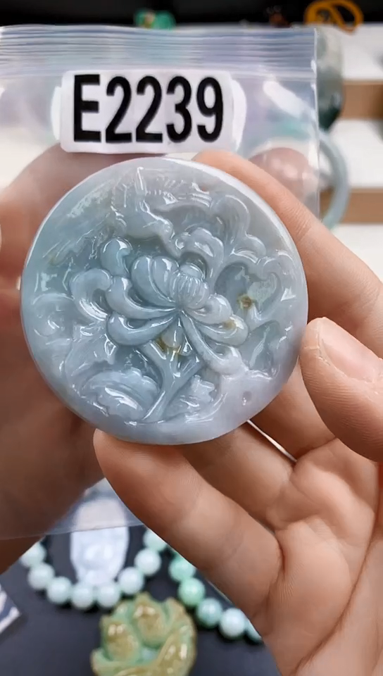 颈饰未镶嵌翡翠天然翡翠吊坠挂件