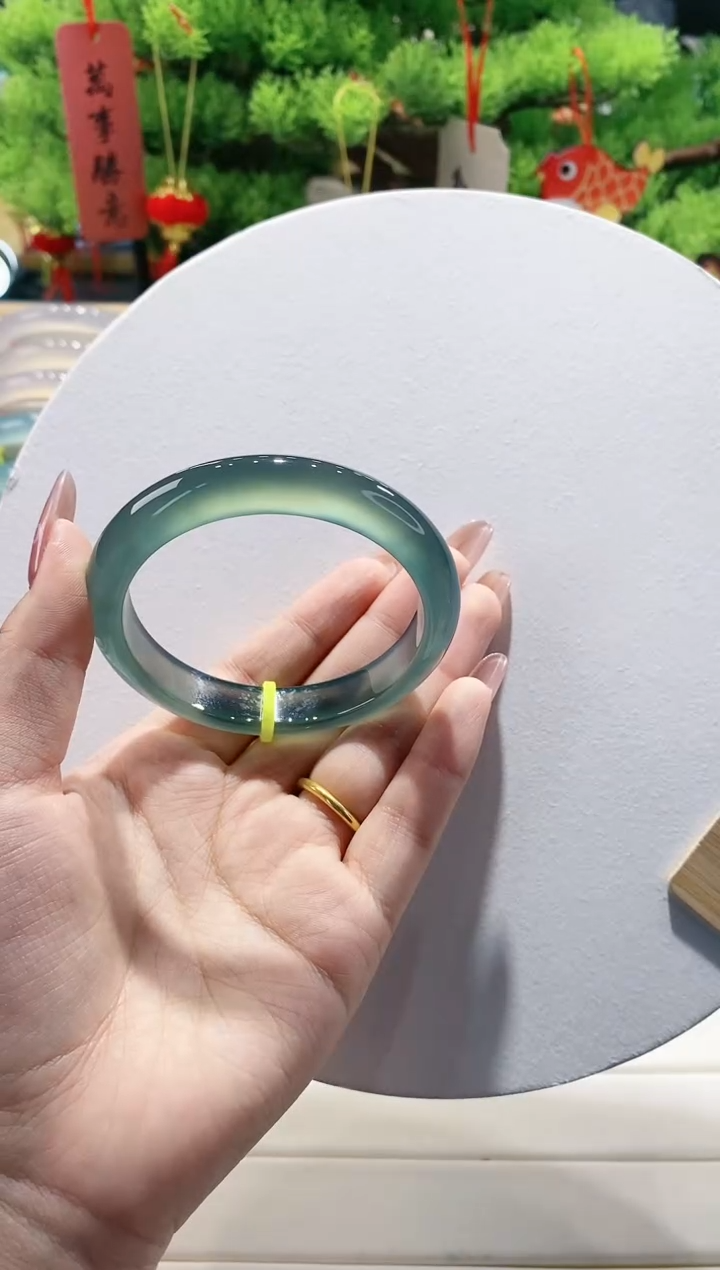 【闪购商品】玛瑙/玉髓手镯未镶嵌66-57