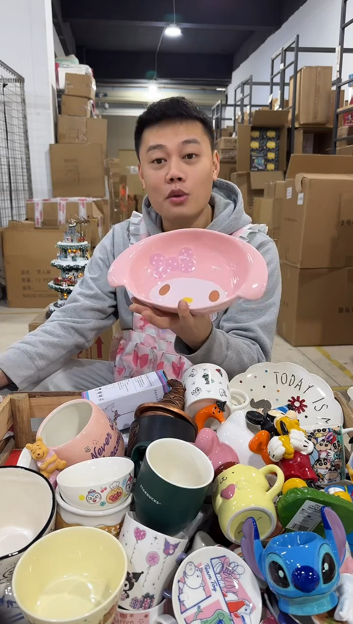 瓷片B款大号美乐蒂深碗