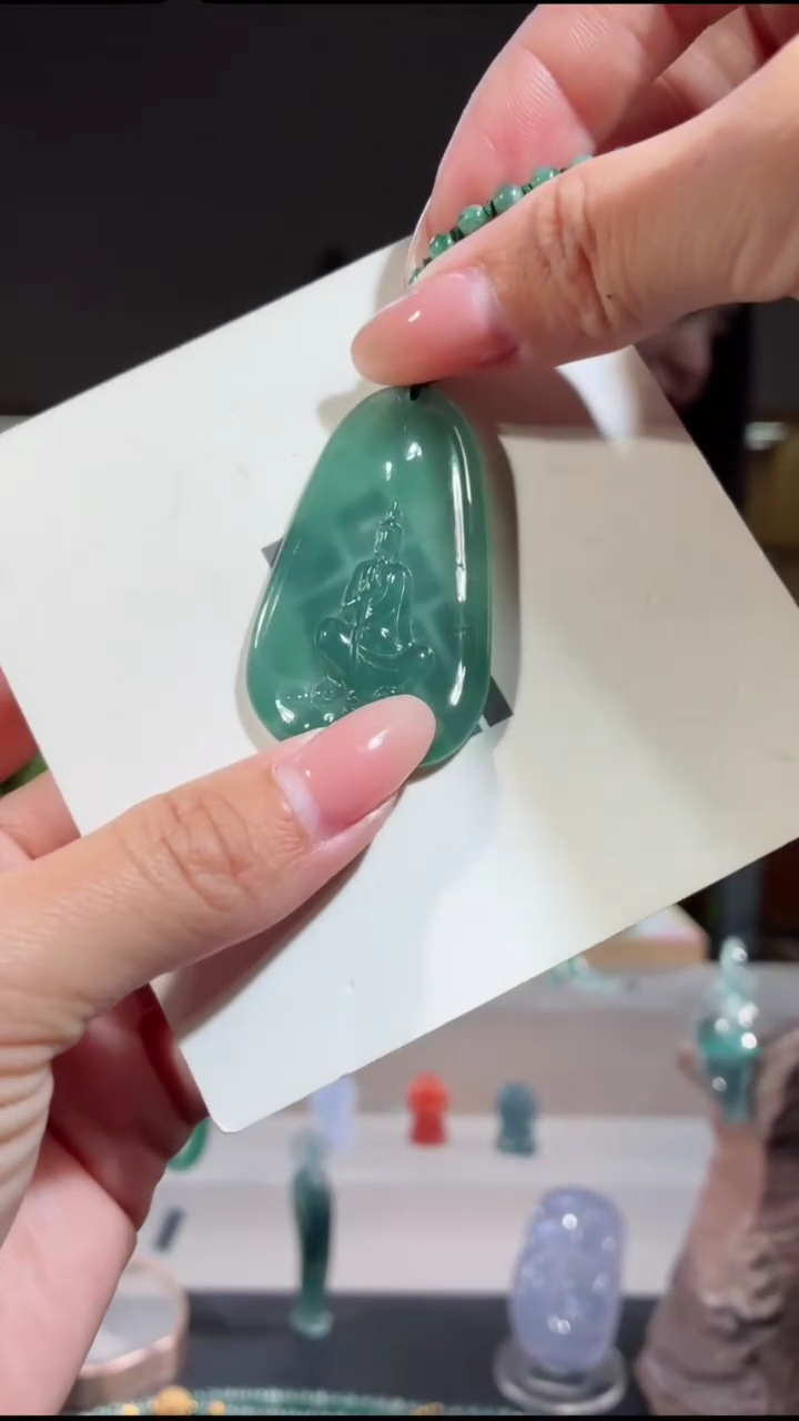 吊坠(赠链)未镶嵌翡翠无相（多样性发其一）