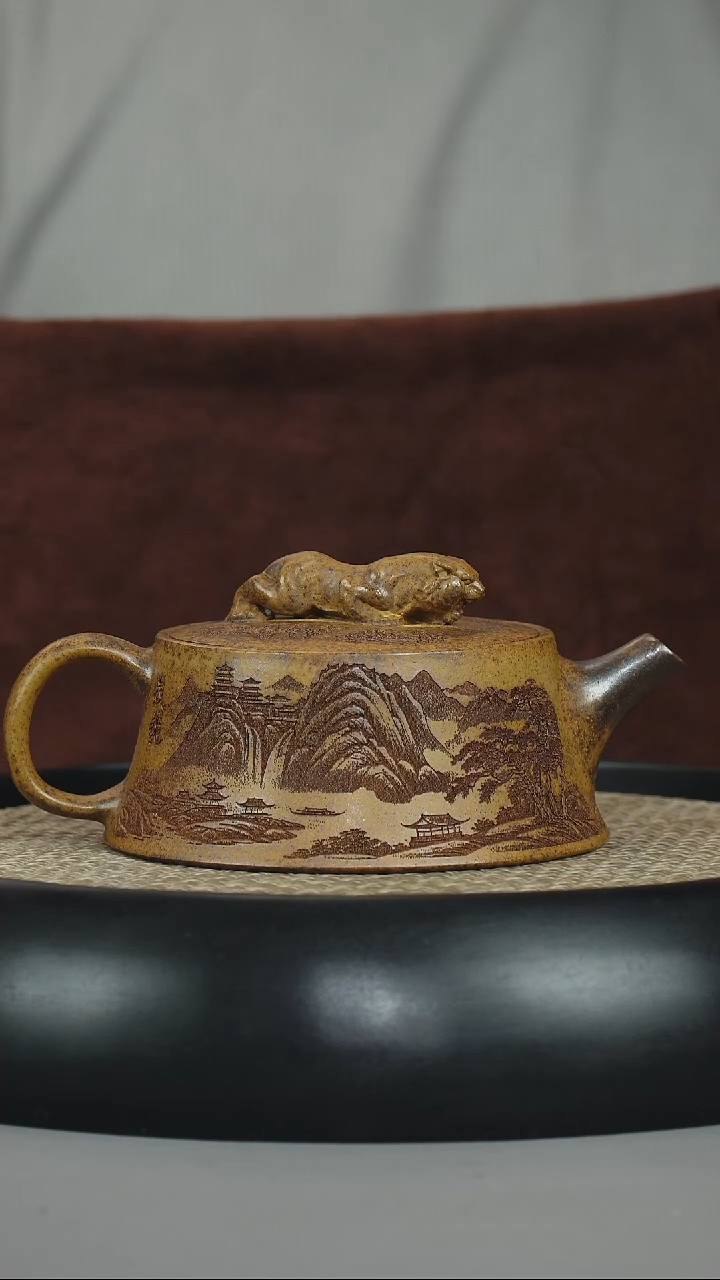 茶壶紫砂龙骨金砂 虎纽柱础 刻绘山水