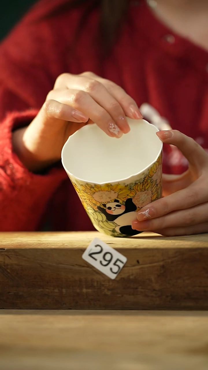 【闪购商品】瓷片设计师手作款 手绘咖啡杯 紫霞