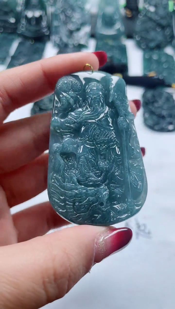 【闪购商品】翡翠颈饰未镶嵌             