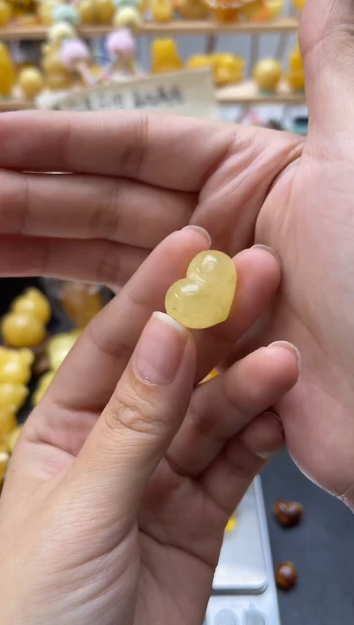 琥珀未镶嵌珠宝奇石055琥珀蜜蜡微瑕坑