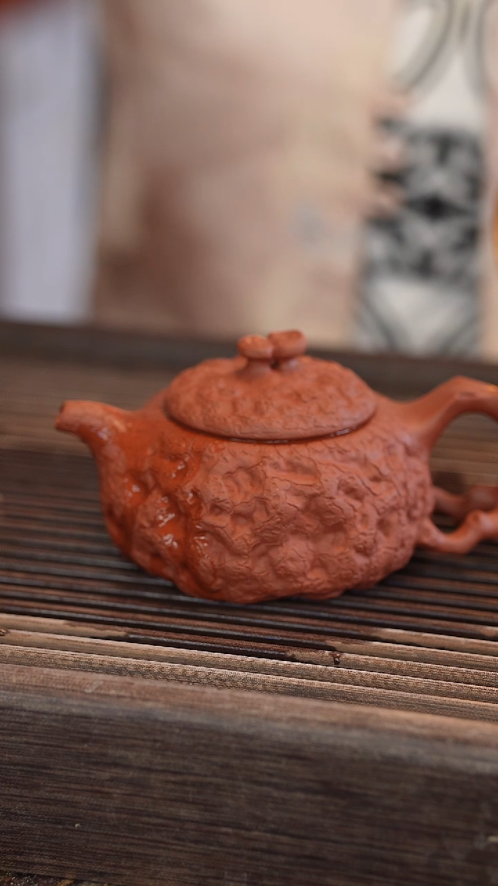 茶壶紫砂供春 北红赤铁 170cc