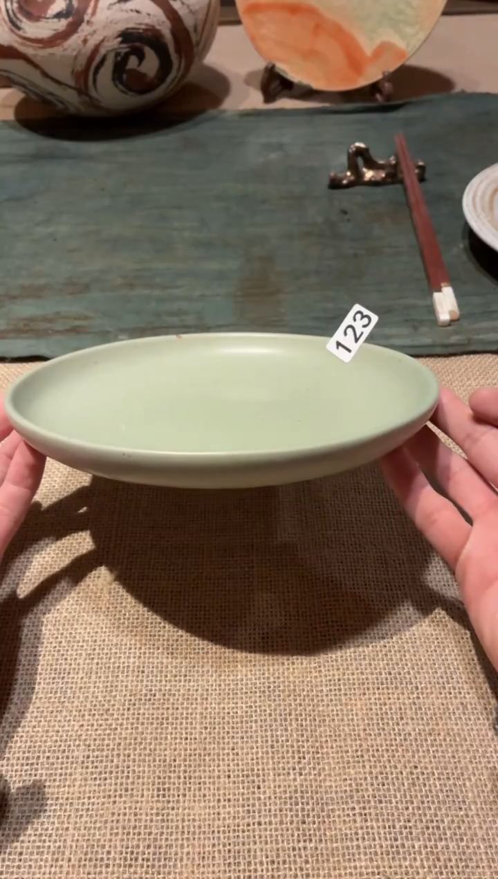 瓷片一****提123微瑕绿影立边盘1个