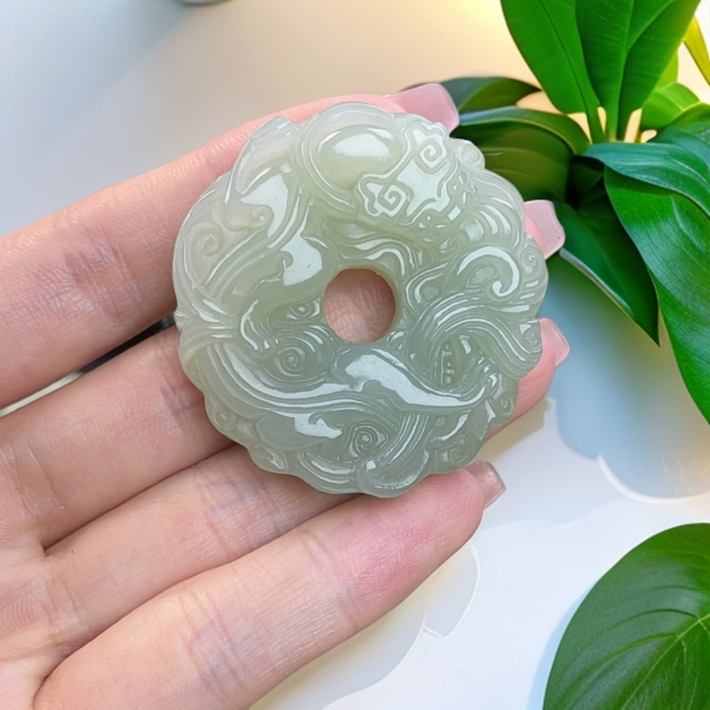 和田玉双面发财貔貅