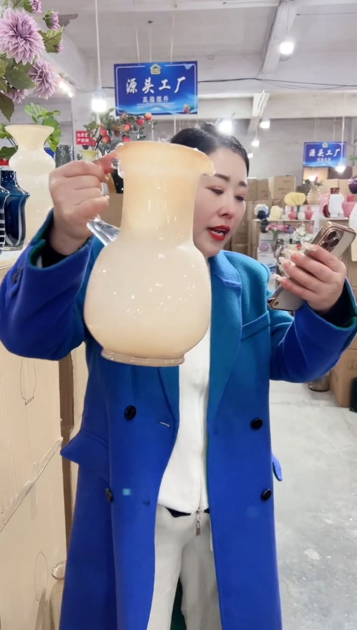 【闪购商品】玻璃花伴你花瓶微瑕-TYRAF