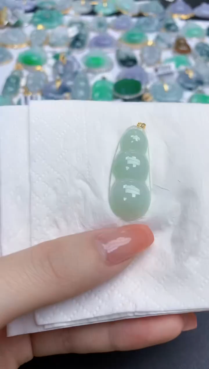 【闪购商品】翡翠颈饰未镶嵌天然缅甸翡翠A货