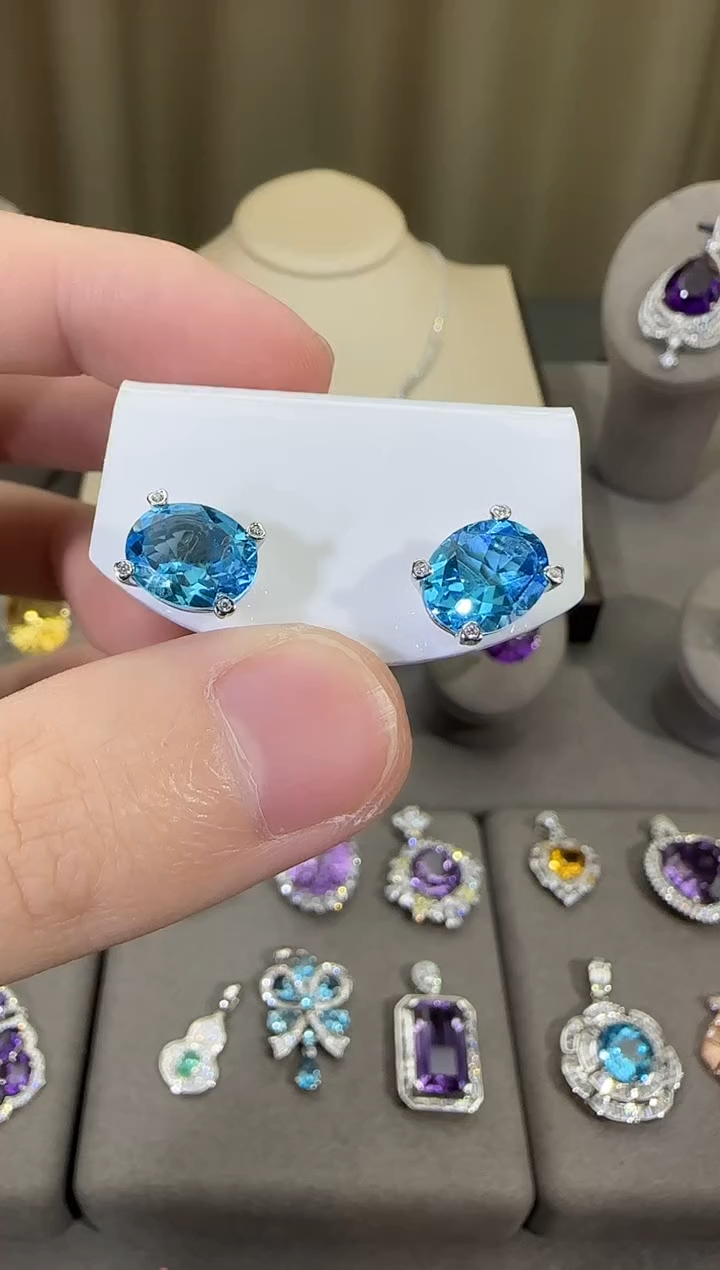 银S925镶嵌托帕石耳饰9*11mm耳钉简约设计款