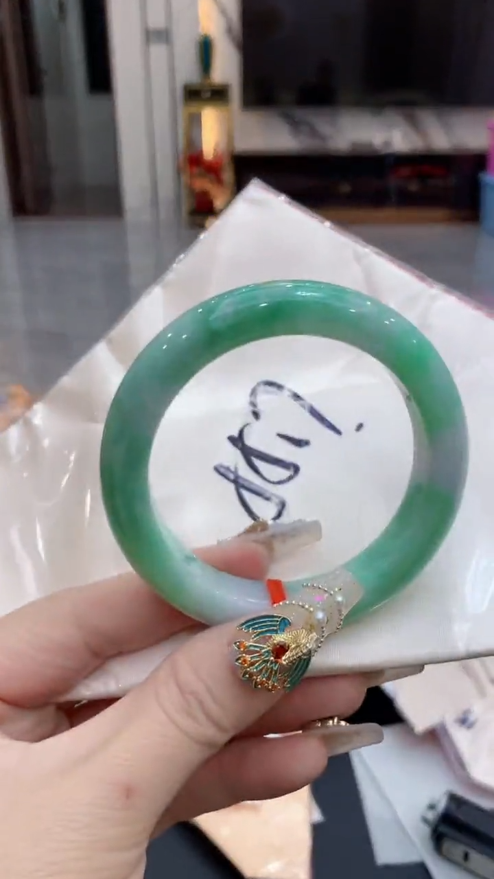 【闪购商品】翡翠手镯未镶嵌0867525051