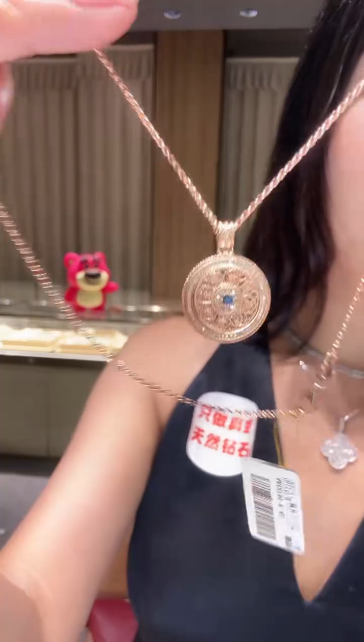 项链18K金镶嵌钻石旋转