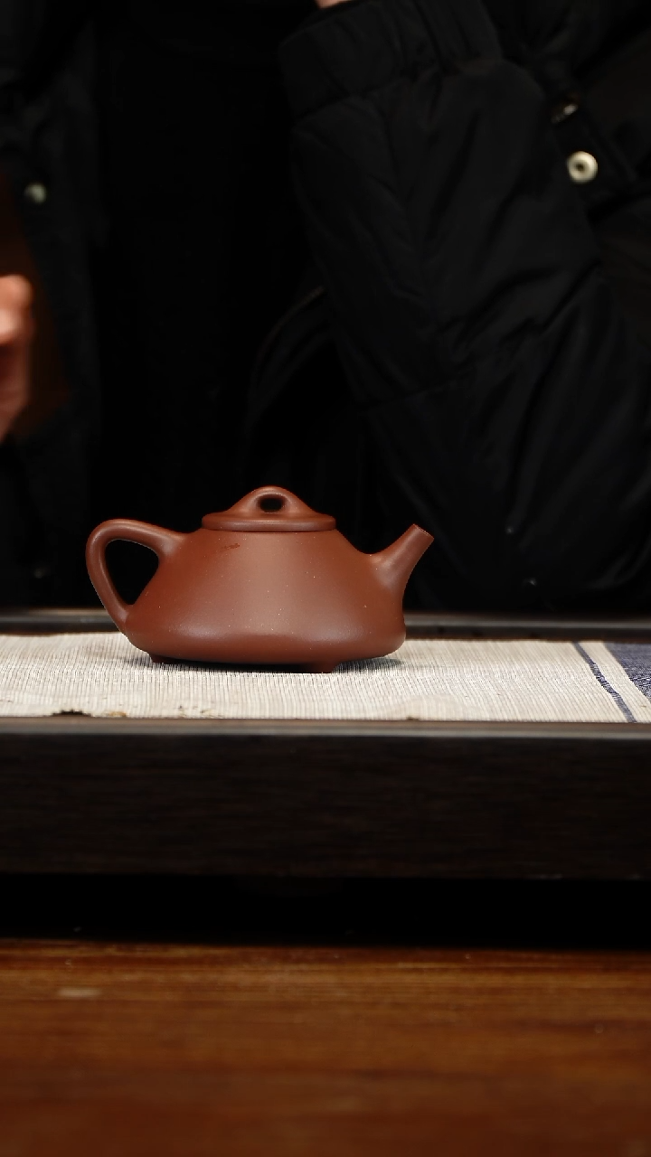 茶壶紫砂云根料全手子冶