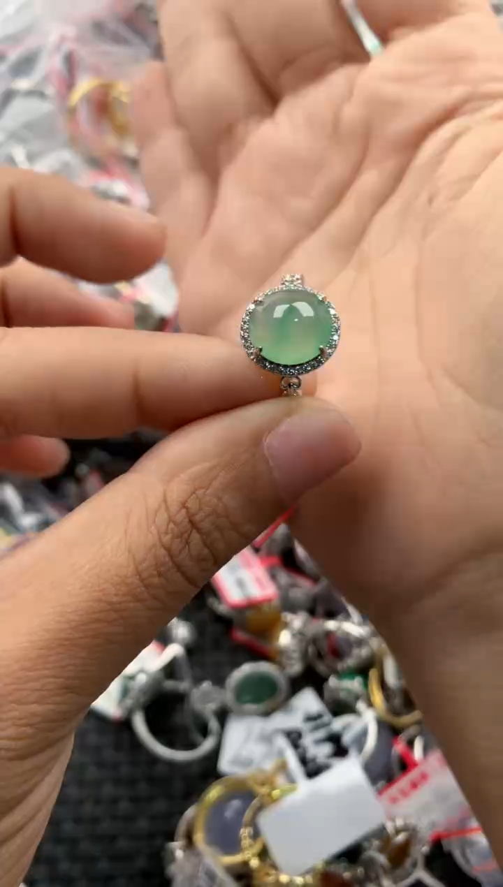 银S925镶嵌戒指翡翠666               1