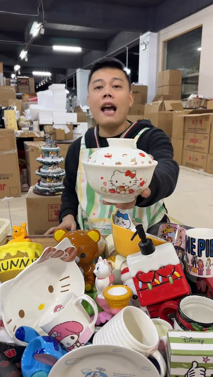 瓷片原盒kt猫带盖泡面碗