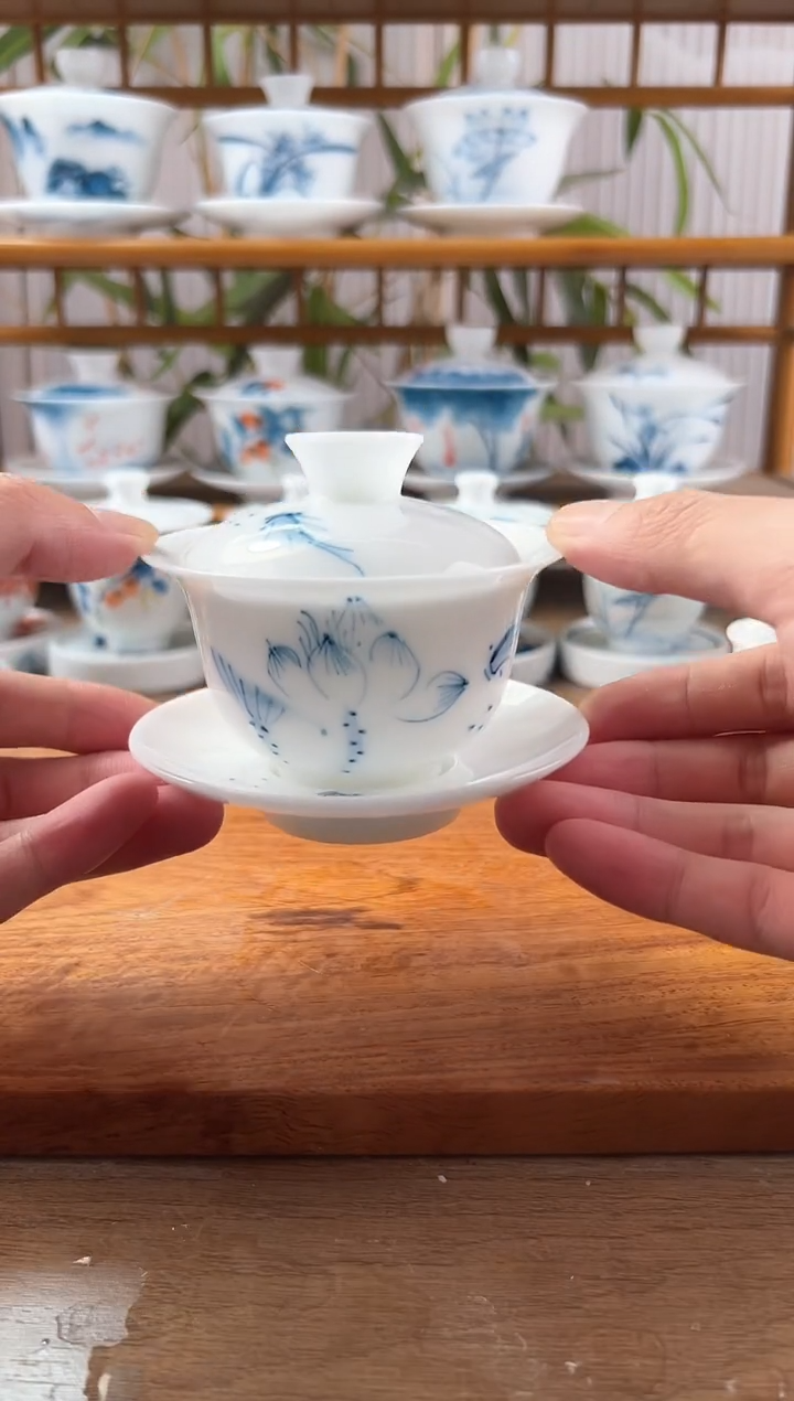 全品高冰荷花鱼聚130ml三才盖碗